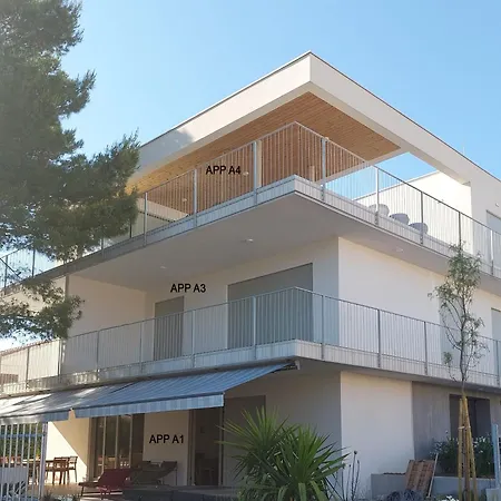 Апартаменты Jadrija Luxury Vacations Apt4 Шибеник