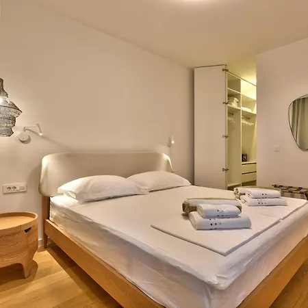 Апартаменты Jadrija Luxury Vacations Apt4 Шибеник